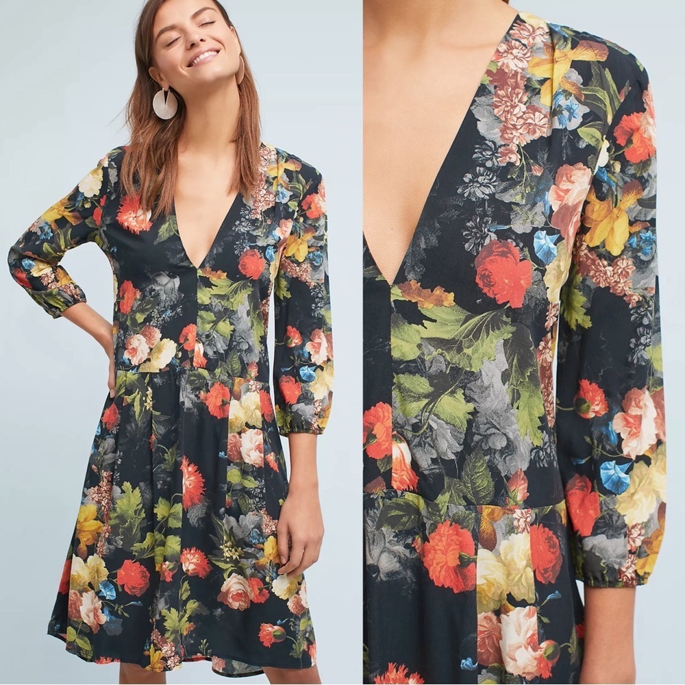The Odells • Anthro Floral V-Neck Dress black dark floral print rayon shift
